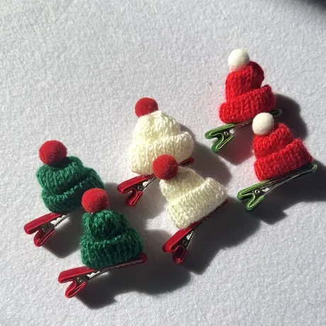 Mini knit-hat hair clips — supplier listing photo
